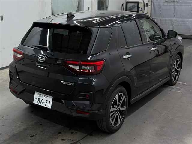 DAIHATSU ROCKY