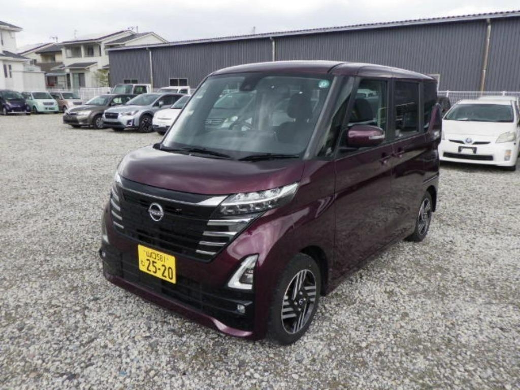 NISSAN ROOX