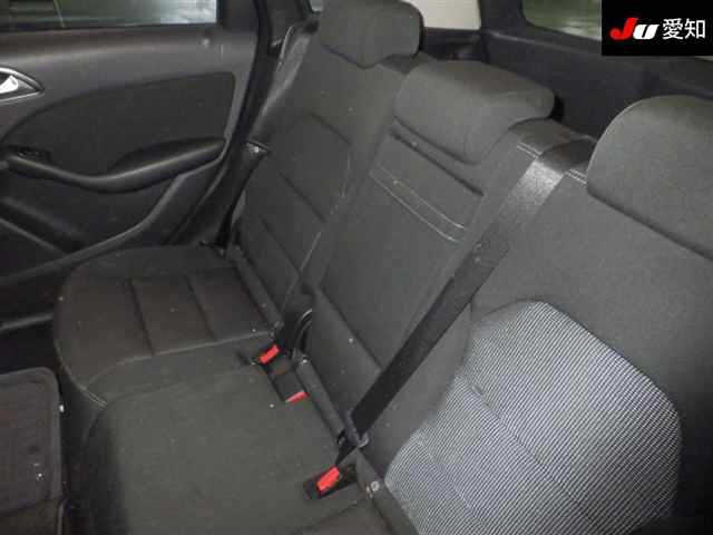 MERCEDES-BENZ B-CLASS