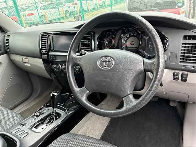 TOYOTA HILUX SURF