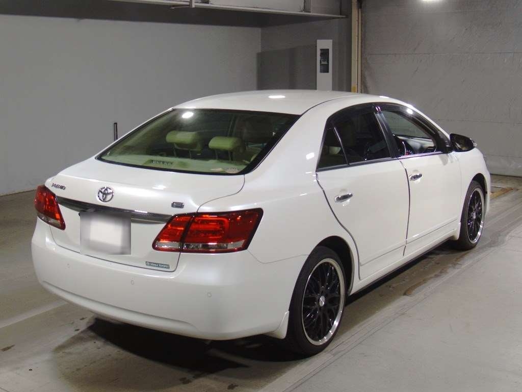 TOYOTA PREMIO