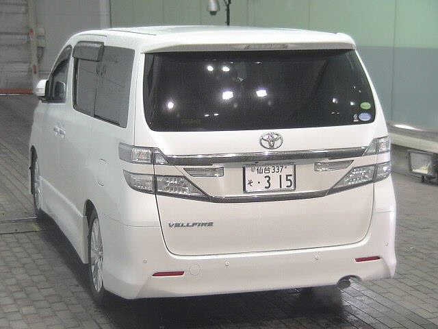 TOYOTA VELLFIRE