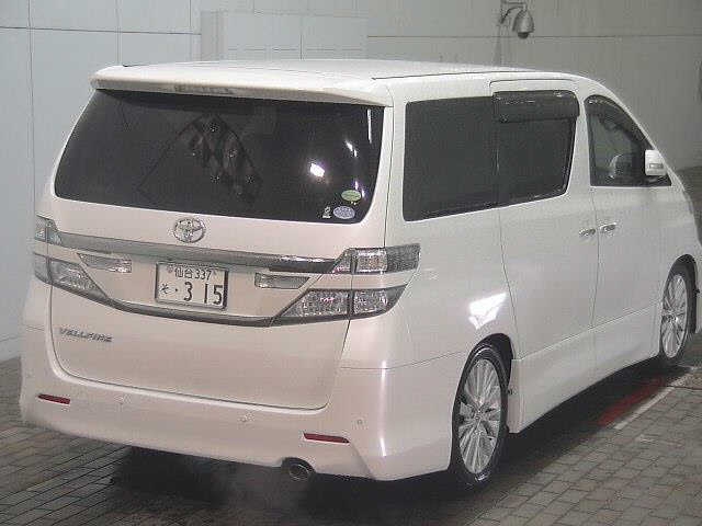 TOYOTA VELLFIRE