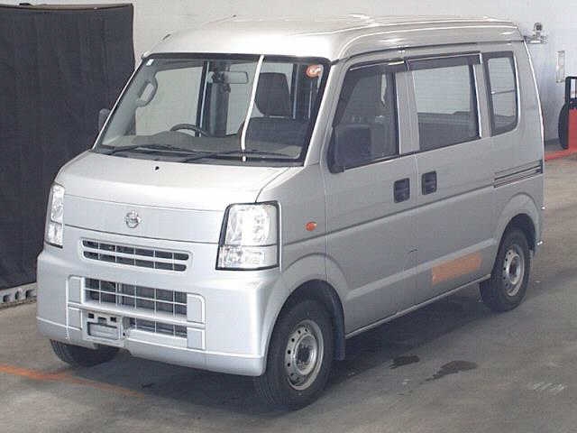 NISSAN NV100 CLIPPER