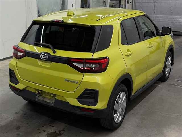 DAIHATSU ROCKY