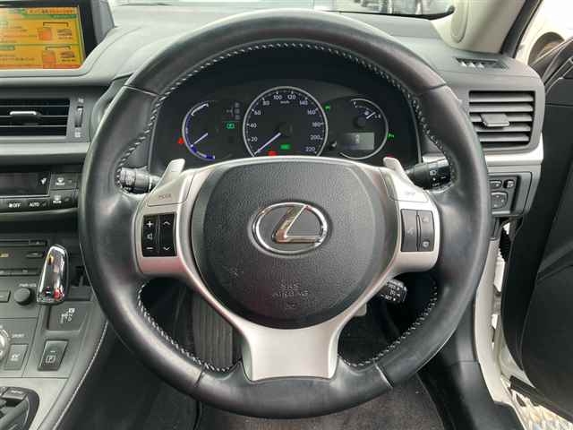 LEXUS CT200H
