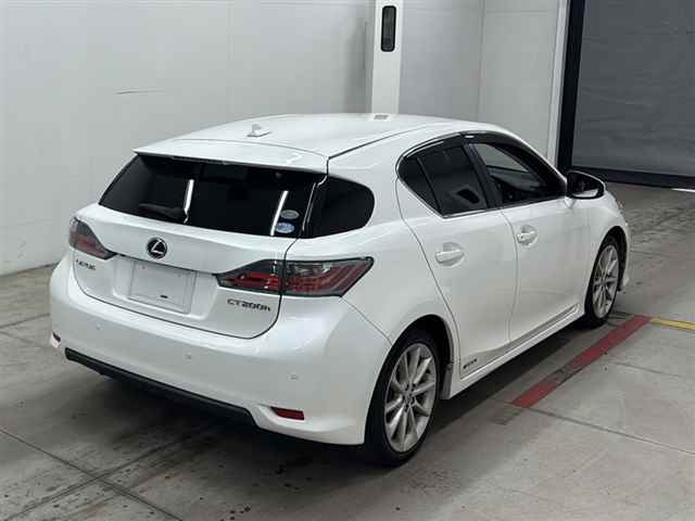 LEXUS CT200H