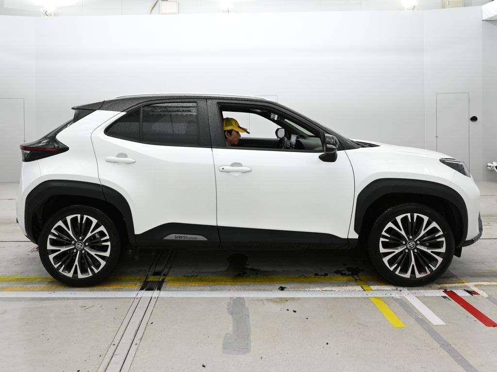 TOYOTA YARIS CROSS