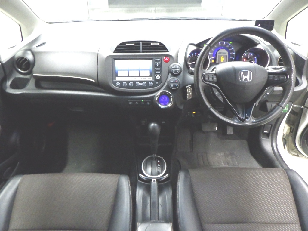 HONDA FIT SHUTTLE