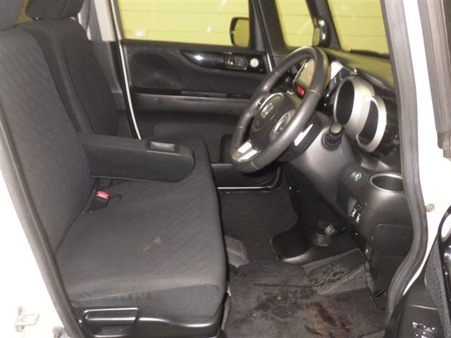 HONDA N-BOX+