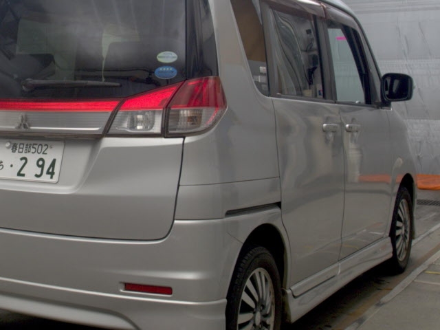 MITSUBISHI DELICA D:2