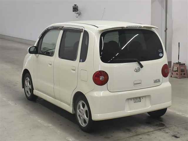 DAIHATSU MOVE LATTE