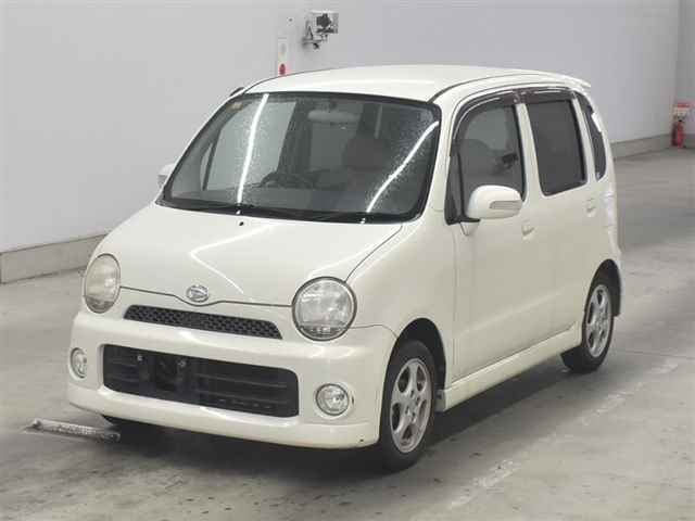 DAIHATSU MOVE LATTE