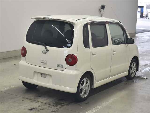 DAIHATSU MOVE LATTE