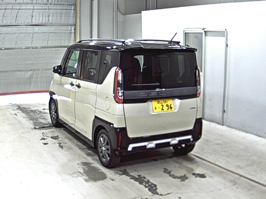 MITSUBISHI DELICA MINI