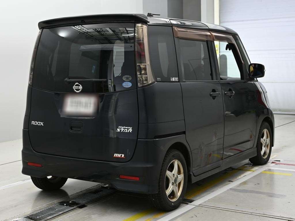 NISSAN ROOX