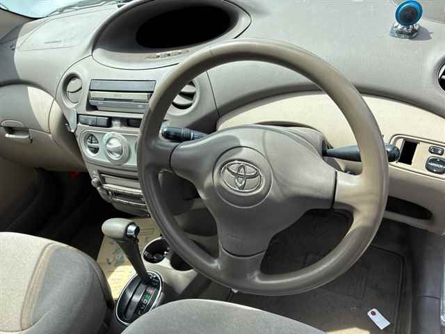 TOYOTA PLATZ