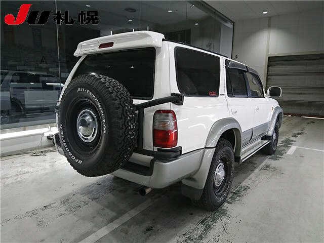 TOYOTA HILUX SURF