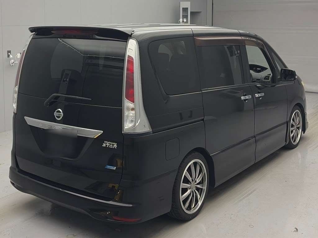 NISSAN SERENA