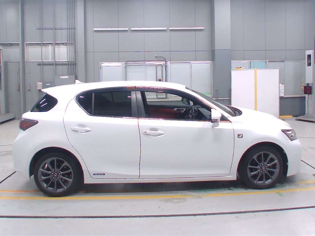 LEXUS CT200H