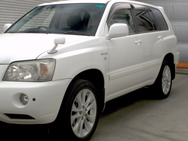 TOYOTA KLUGER V