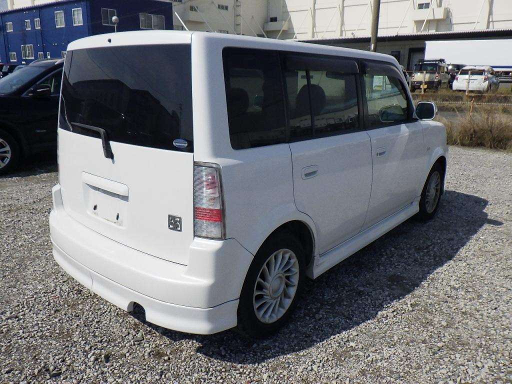 TOYOTA BB