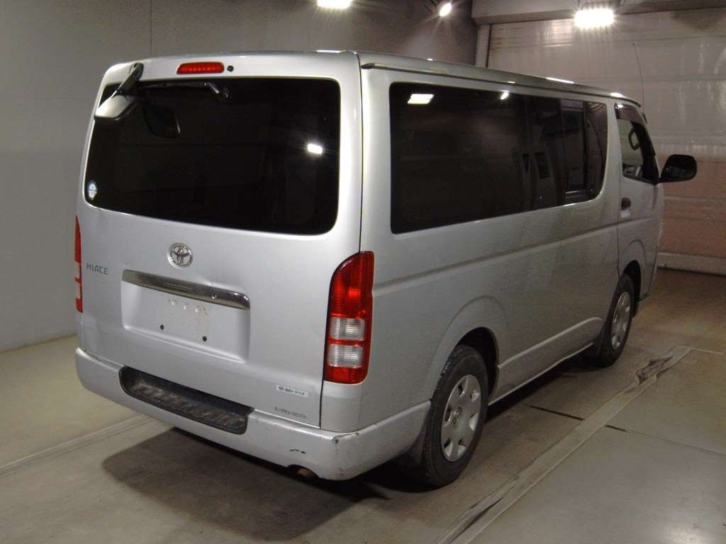TOYOTA REGIUS ACE