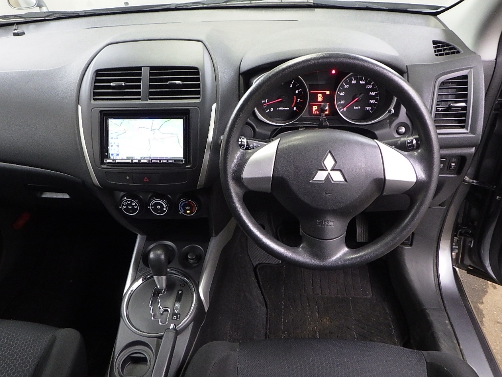 MITSUBISHI RVR