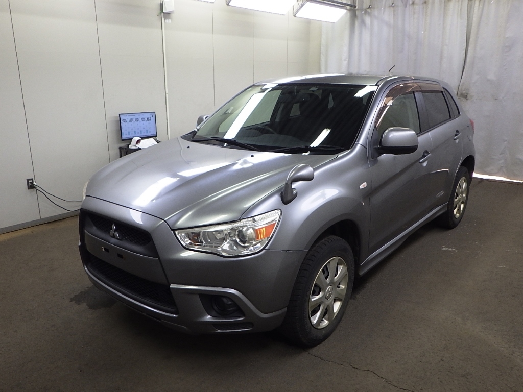 MITSUBISHI RVR