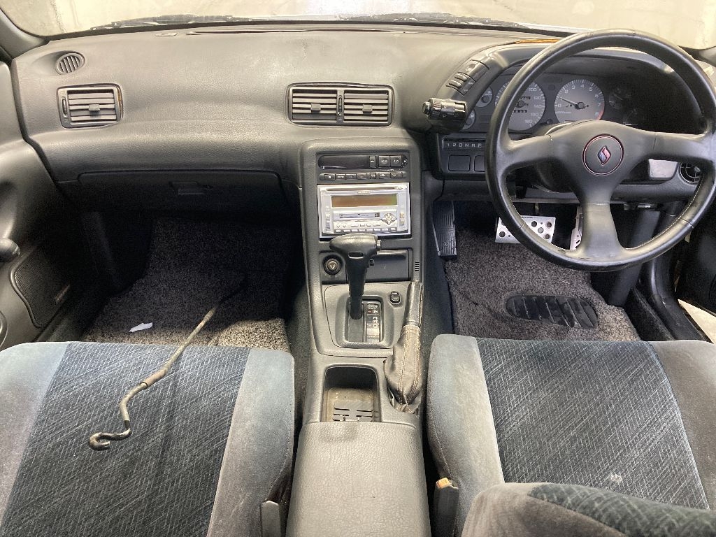 NISSAN SKYLINE