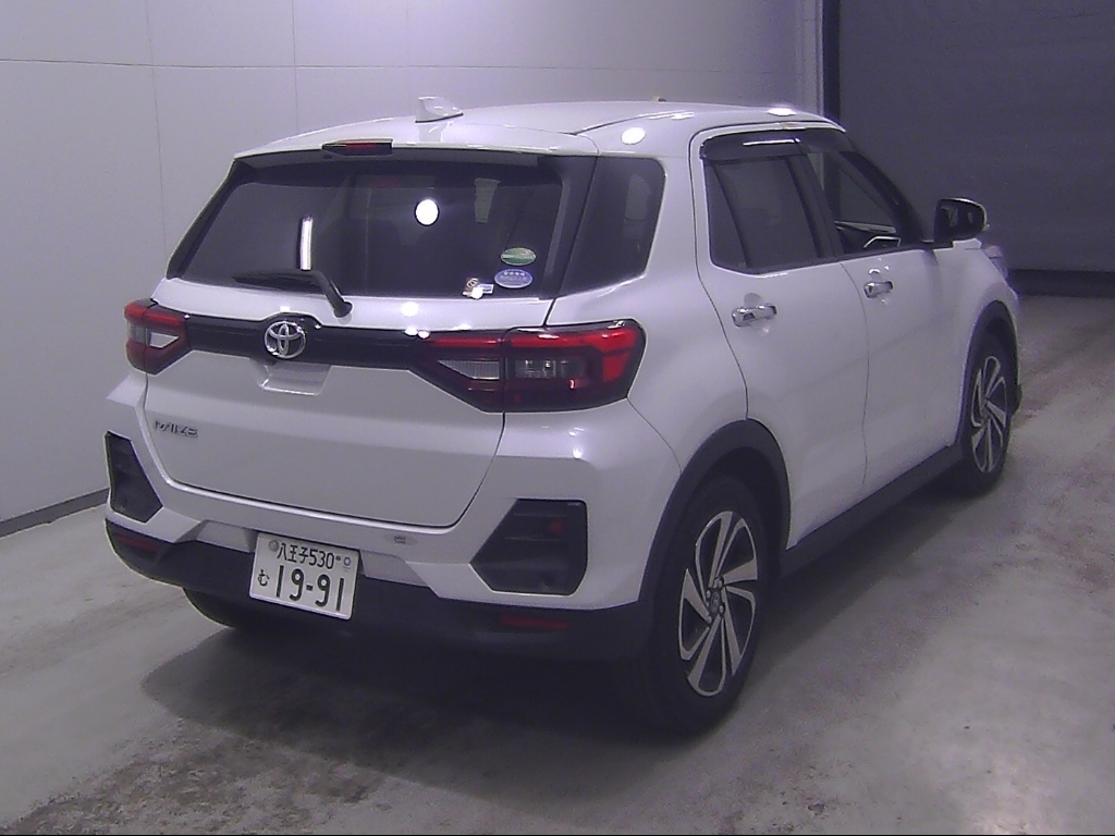 TOYOTA RAIZE