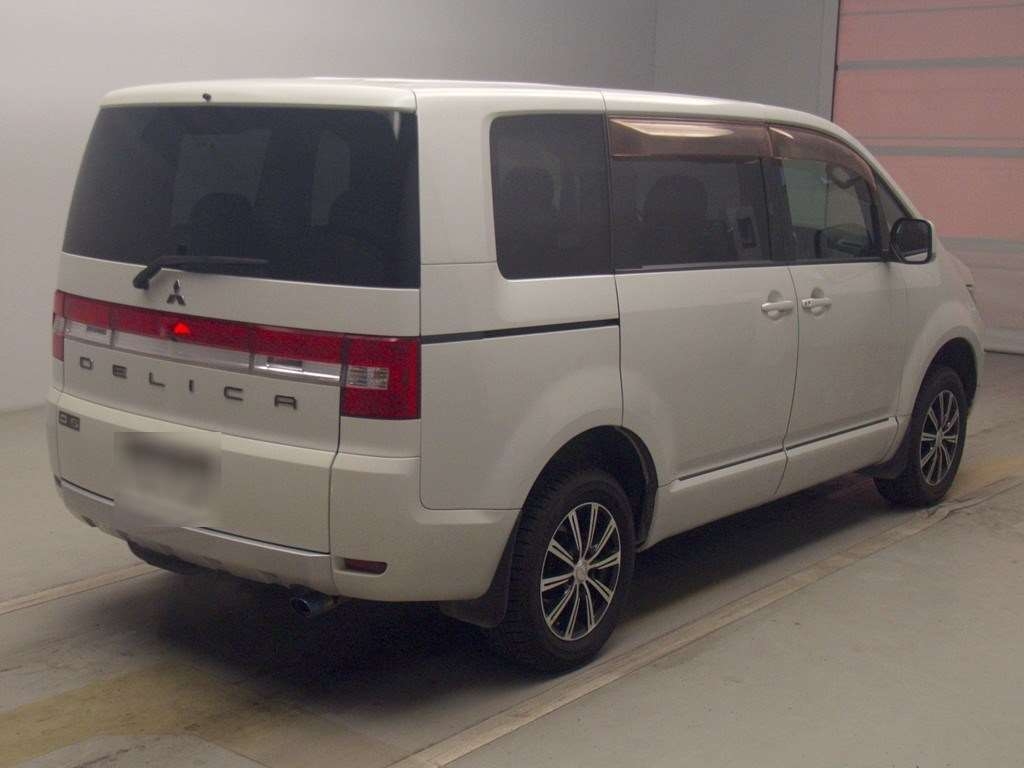 MITSUBISHI DELICA D:5
