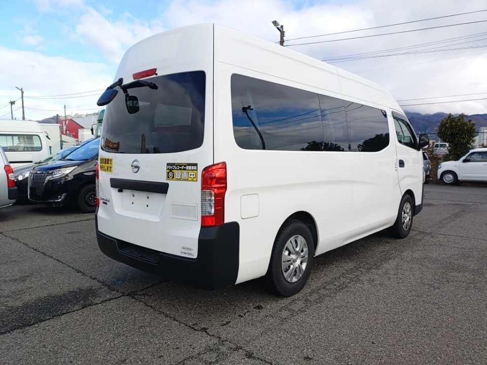 NISSAN NV350 CARAVAN