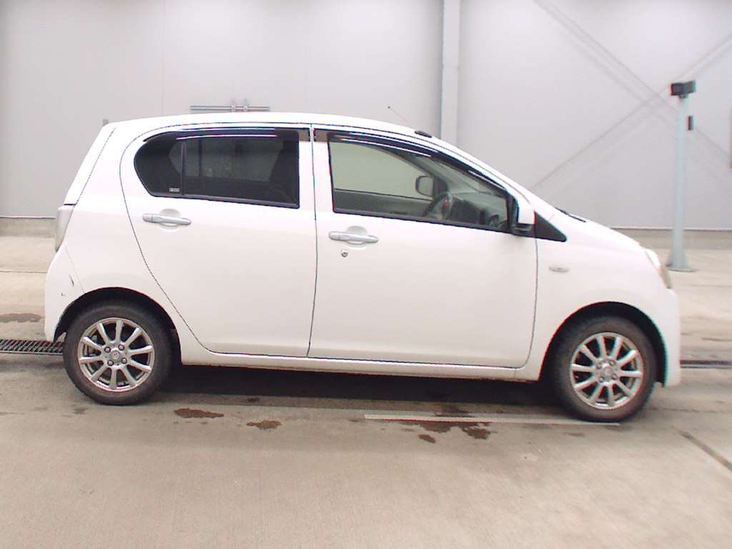 SUBARU PLEO PLUS