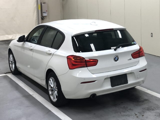 BMW 1-SERIES