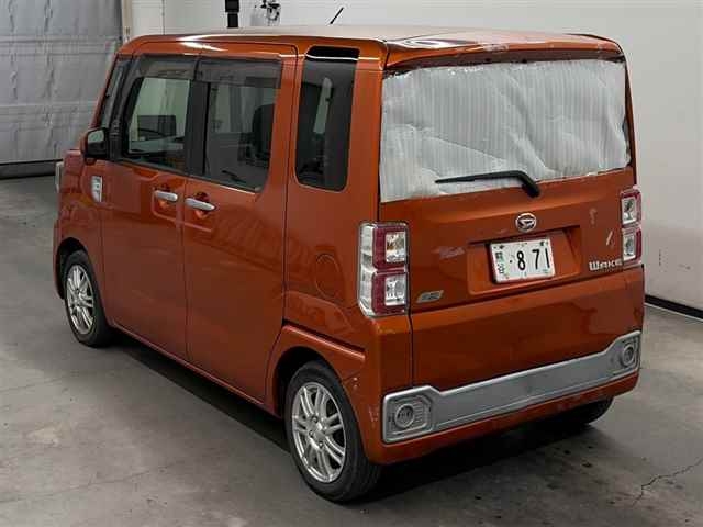 DAIHATSU WAKE