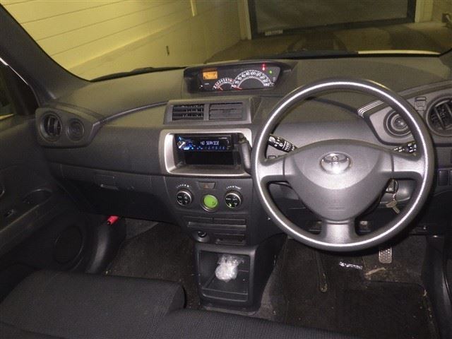 TOYOTA BB