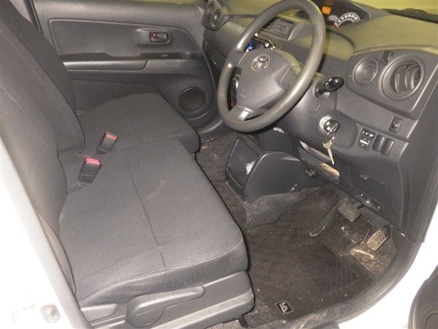 TOYOTA BB