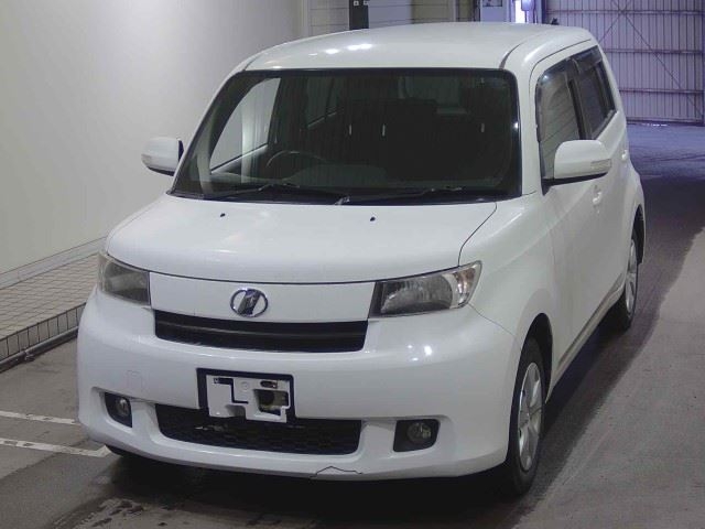 TOYOTA BB