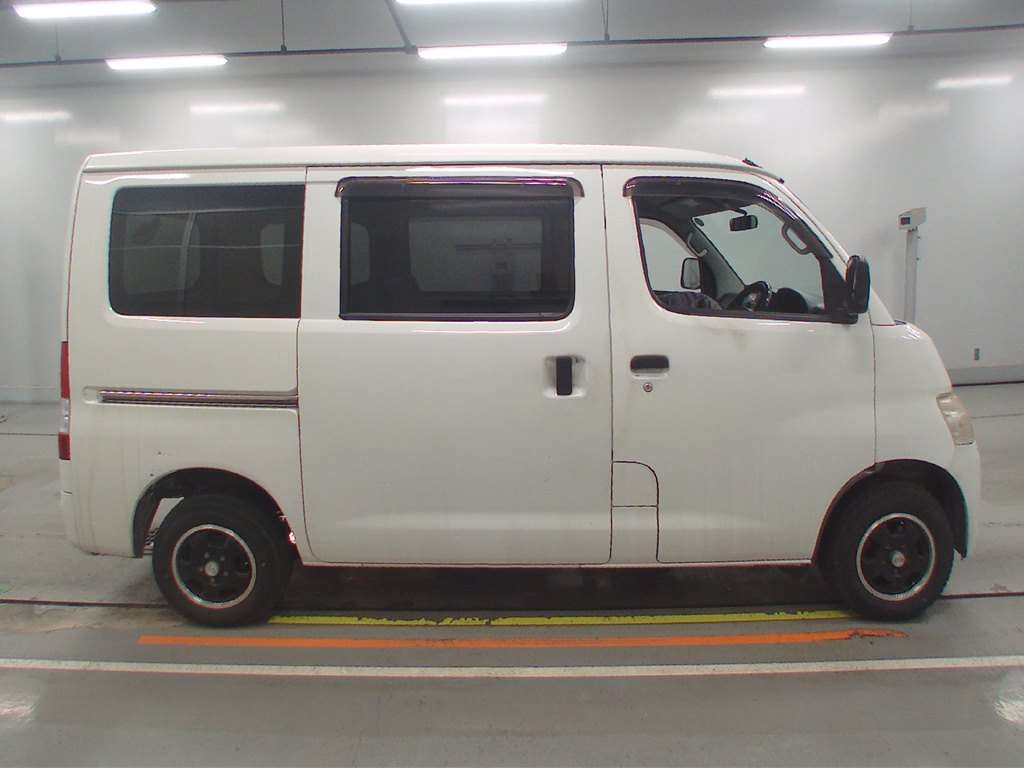 TOYOTA LITE ACE
