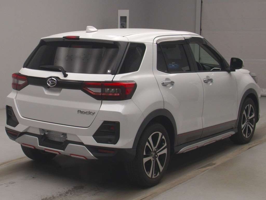 DAIHATSU ROCKY