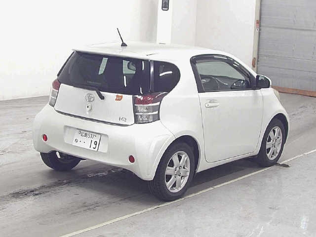 TOYOTA IQ
