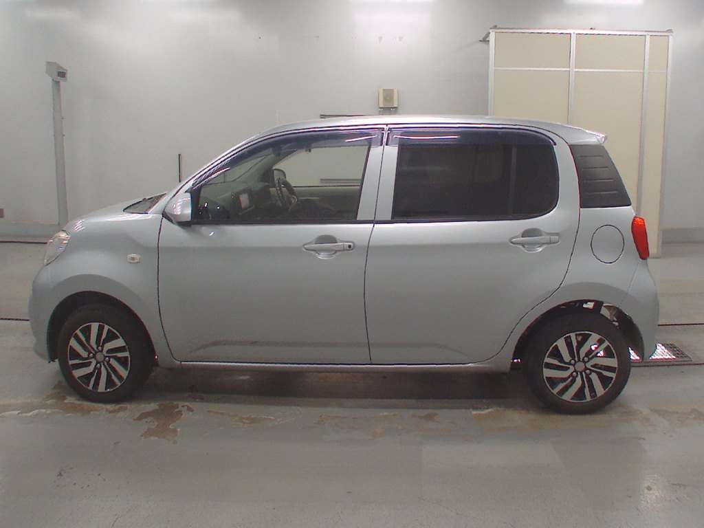 DAIHATSU BOON