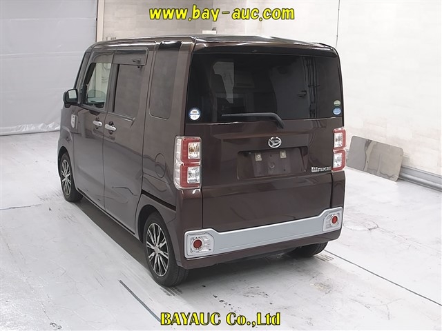 DAIHATSU WAKE