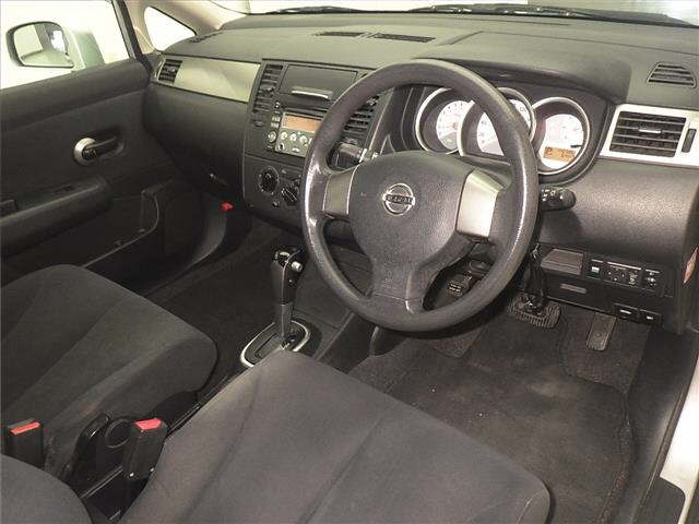 NISSAN TIIDA LATIO