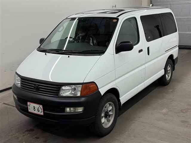 TOYOTA HIACE REGIUS