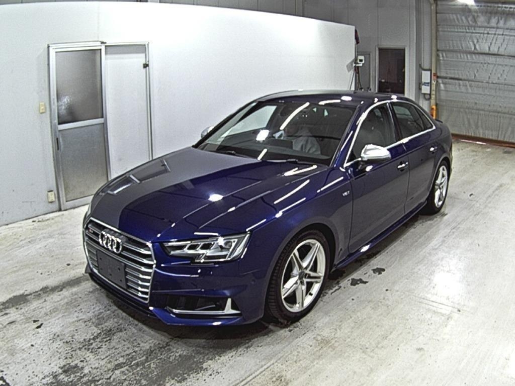 AUDI S4