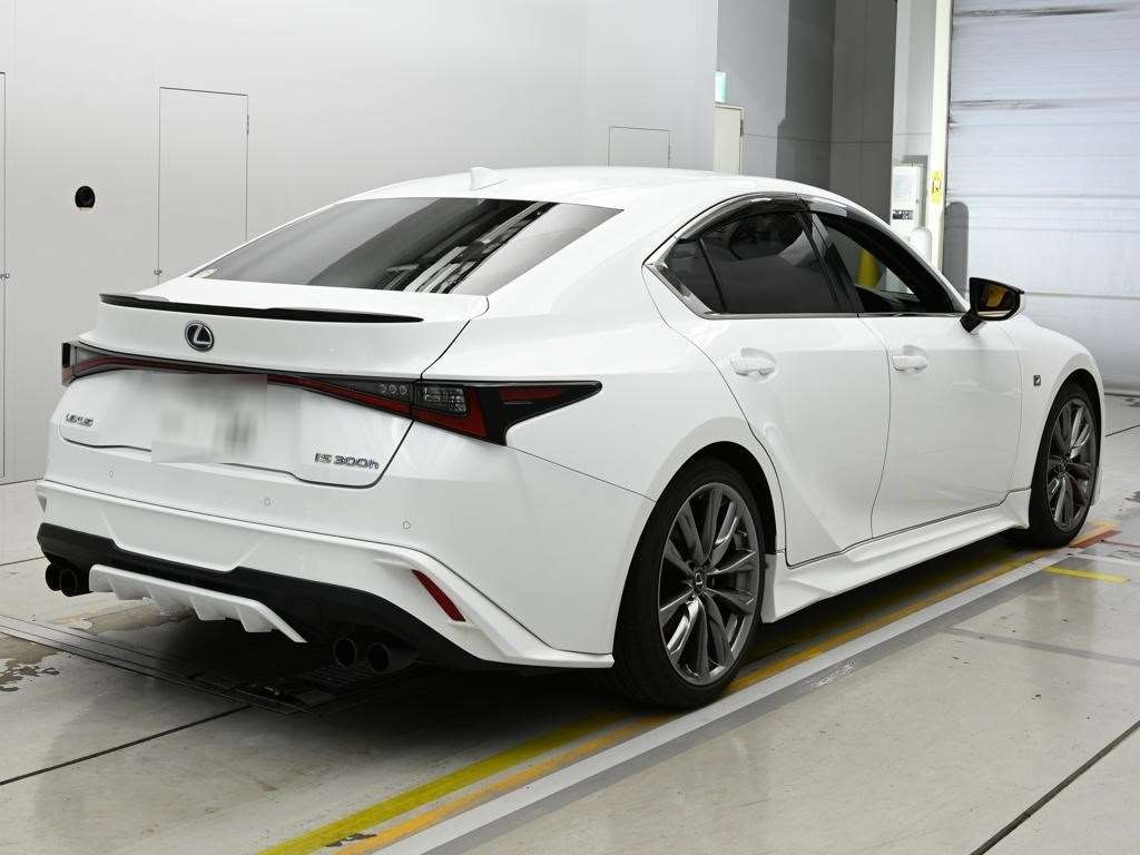 LEXUS IS300H