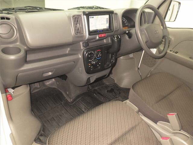 MITSUBISHI MINICAB