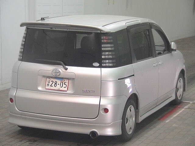 TOYOTA SIENTA